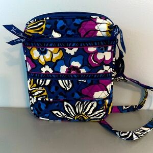 Like New Vera Bradley Retired African Violet 2014 Cross Body